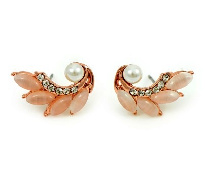 Artina 18K Rose Gold Plated Earing Encrusted With Shiny Crystals And F