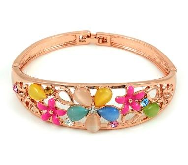 Artina 18K rose gold plated bracelet encrusted with shiny crystals RRR