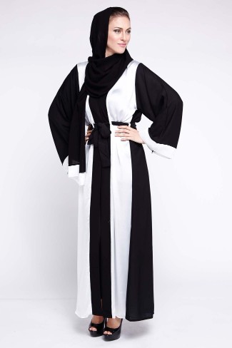 Royal Couture Abaya (XYZ-018)
